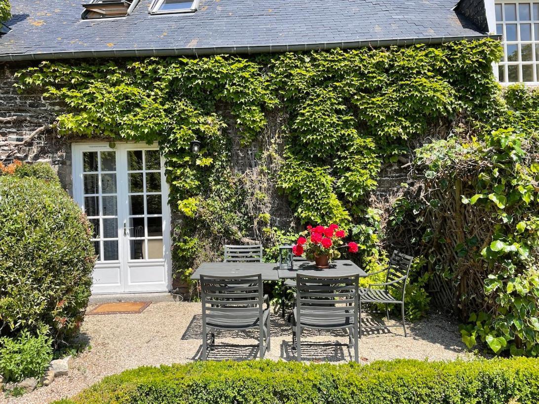 Manoir De La Begaudiere Mont-Dol الغرفة الصورة