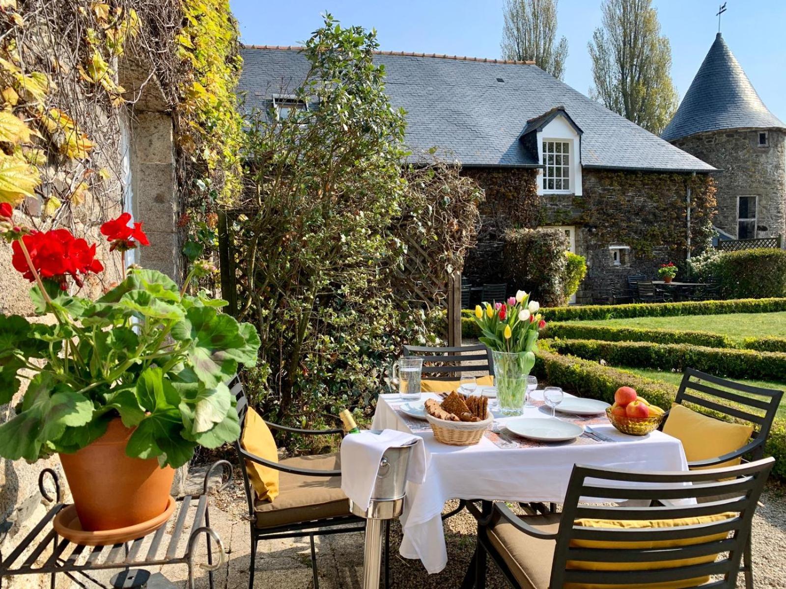 Manoir De La Begaudiere Mont-Dol الغرفة الصورة